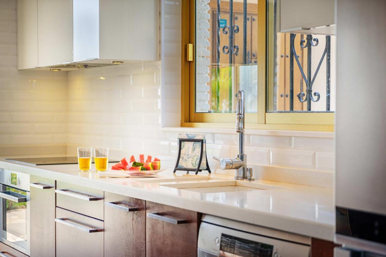 Villa Mimosa Sleeps 8 With Heated Pool Santa Fe de los Boliches Exterior foto